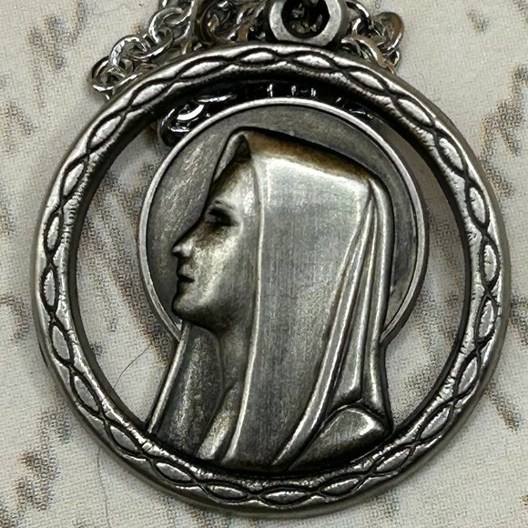 Jewelry | Vintage Silver Our Lady Of Lourdes Virgin Mary Religious ...